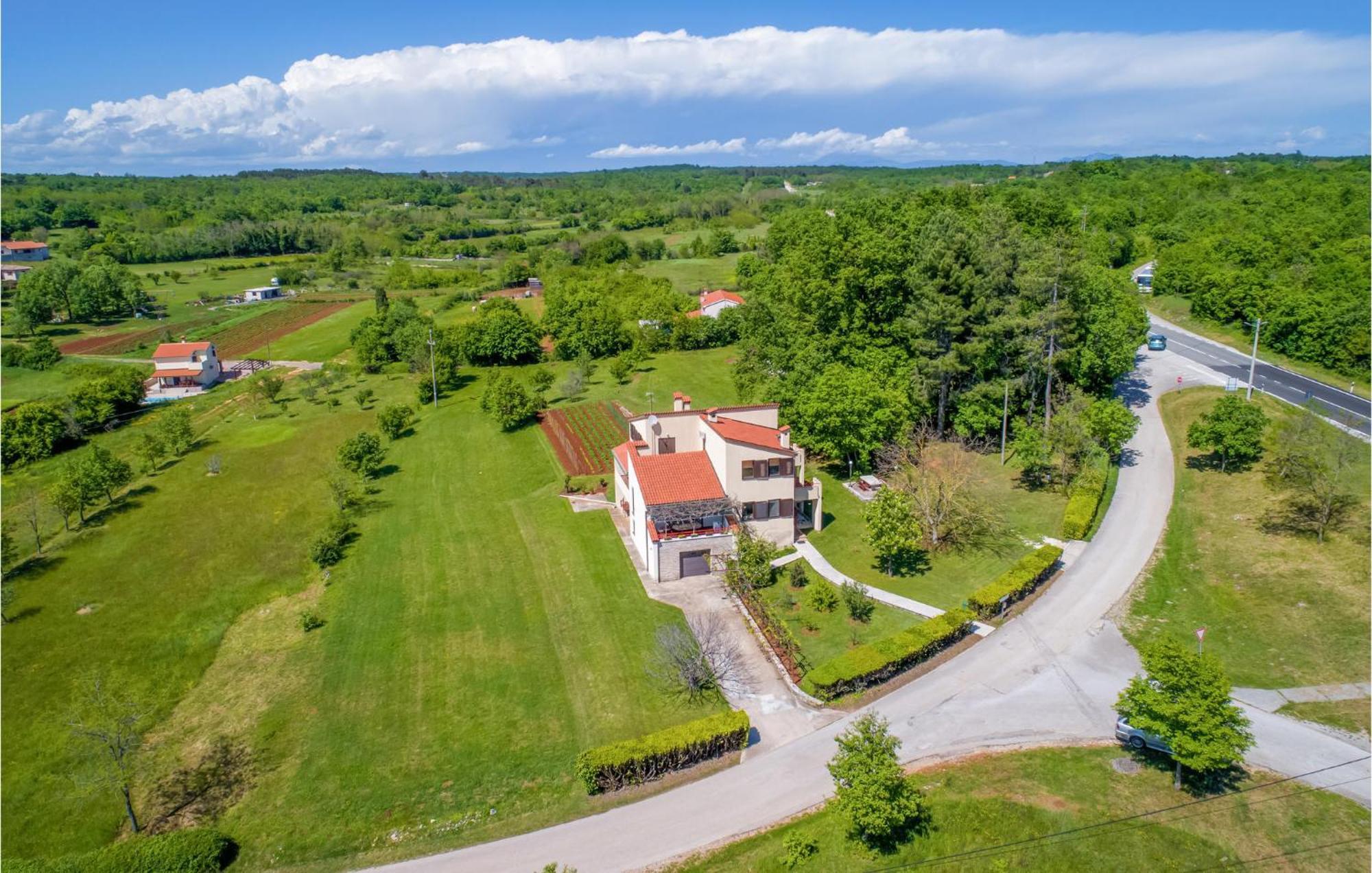 2 Bedroom Awesome Apartment In Barban Quarto foto